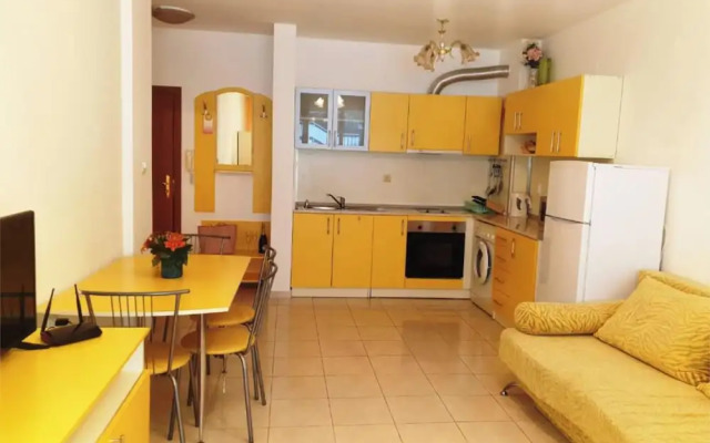 LAZUR 1-5 Apart Complex