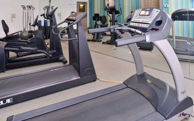 Holiday Inn Express St. Louis West - O'Fallon by IHG