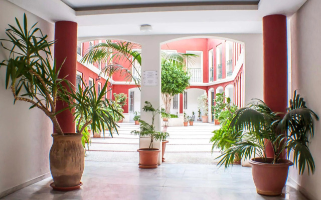 Conde Ibarra Central by Valcambre