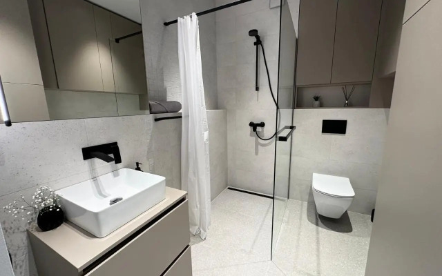 Silver Apartment