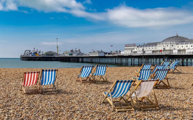Apartment in Brighton Near the Beach