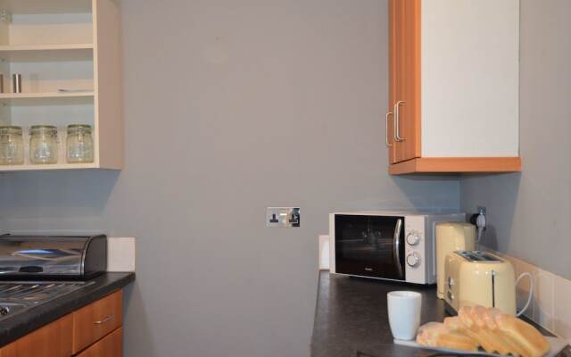 People Boxes Apartments - 38 Ridgway