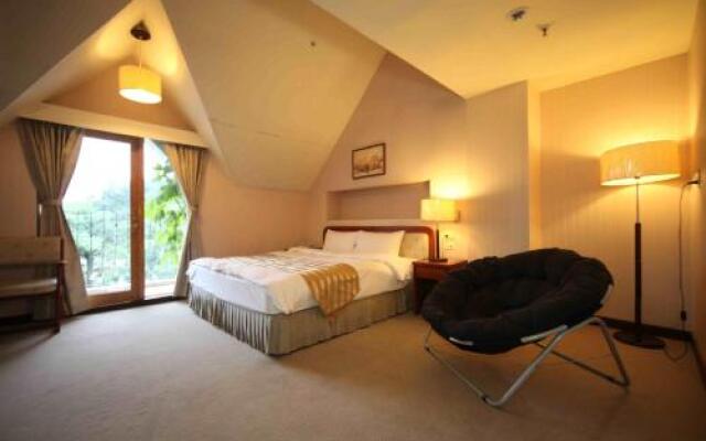 Nantou Crystal Resort