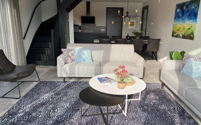 Attractive Holiday Home in Balk With Jetty