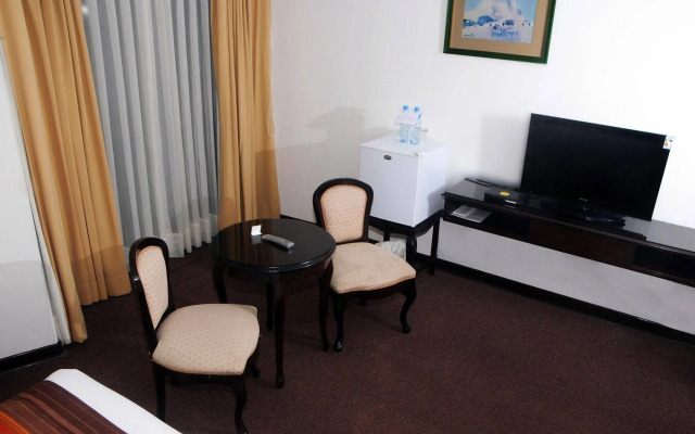 New Corpac Hotel