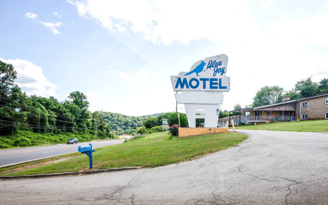 Hotel Salem-Roanoke I-81 by OYO Rooms