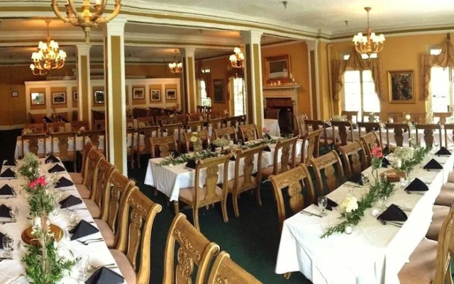 The 1927 Lake Lure Inn & Spa