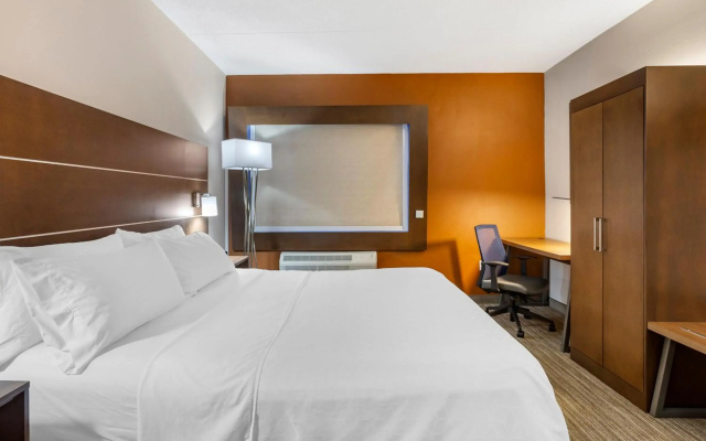 Holiday Inn Express Branson-Green Mountain Drive by IHG