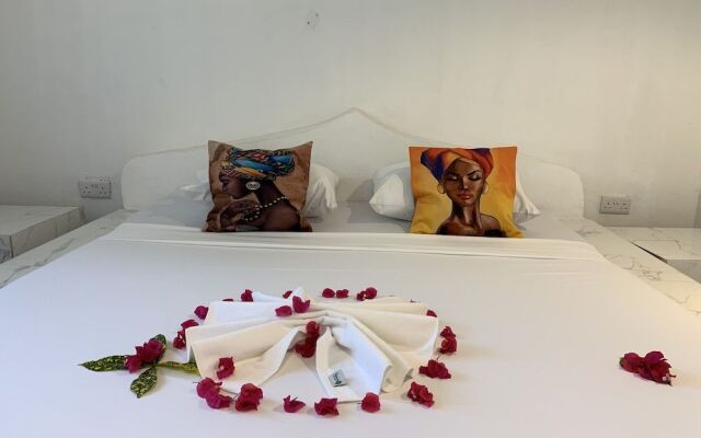 African Paradise Beach Hotel