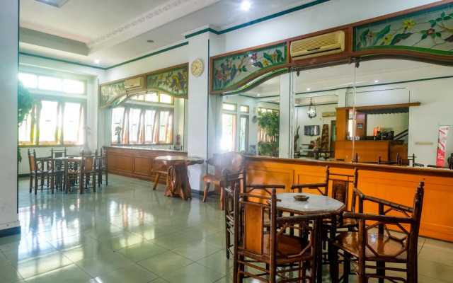 RedDoorz near XT Square Yogyakarta
