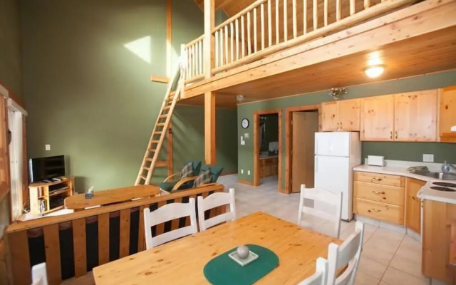 Outlaws Inn by Apex Accommodations