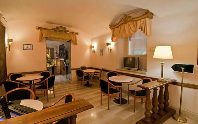 Hotel Center 1