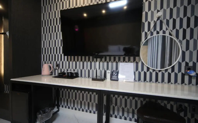 Busan Gangseo Gulangdong Besti Hotel