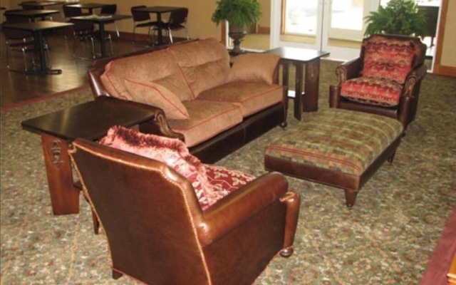 Randolph Inn and Suites