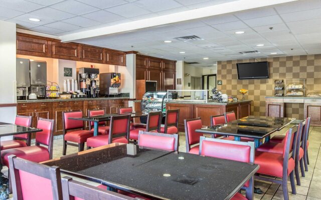 Clarion Inn & Suites Gatlinburg