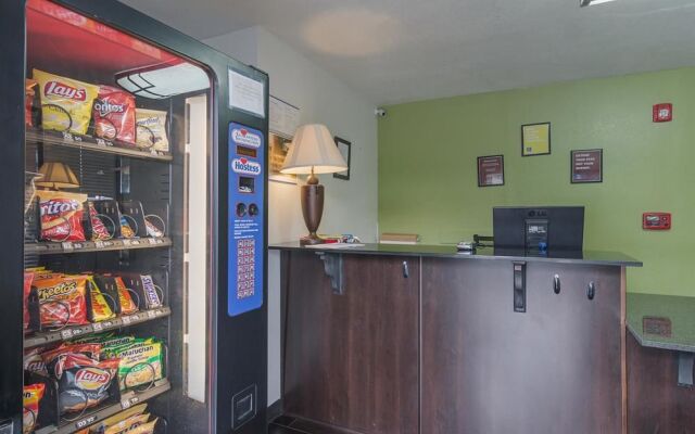 Studio 6 Skytop Rome