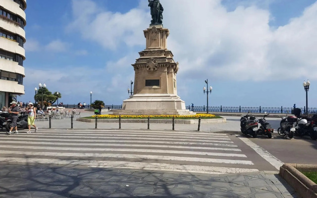 Fantástico apartamento al lado del Serrallo