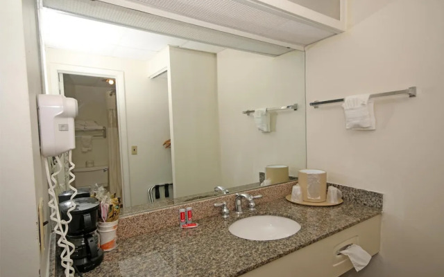 Knights Inn Pilot Mountain