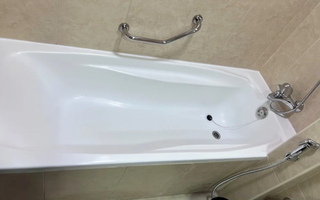 Cosmos Living - Goldcrest Views1