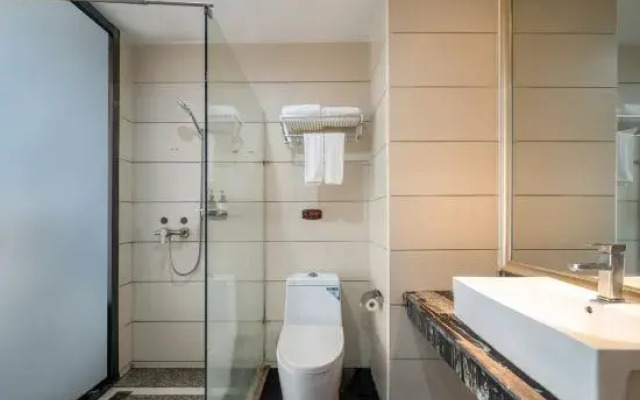 City Hotel