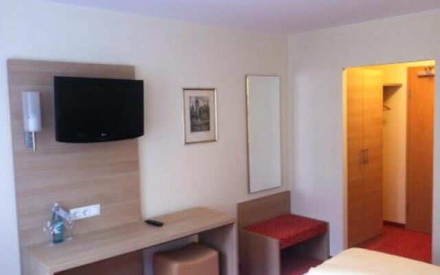 Tauberhotel Kette