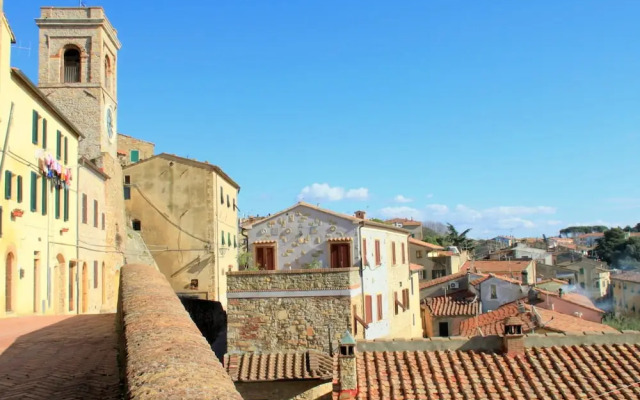 Belvilla by OYO Tuscan Farmhouse With Private Pool