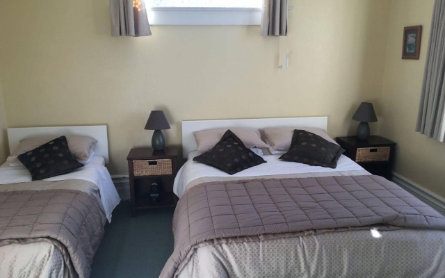 Manor Motel – Guest Rooms – Dunedin