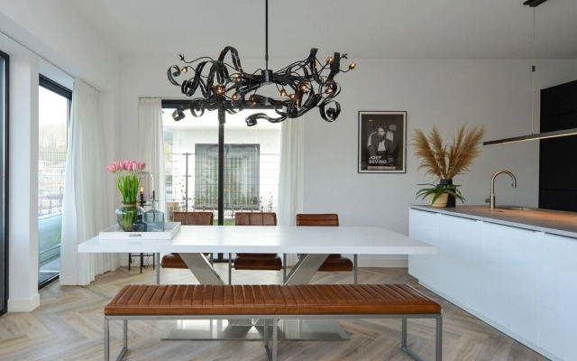 Luxury Villa on the Waterfront With Jetty