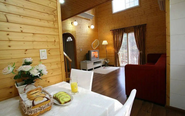 Spring Summer Fall Winter Pension