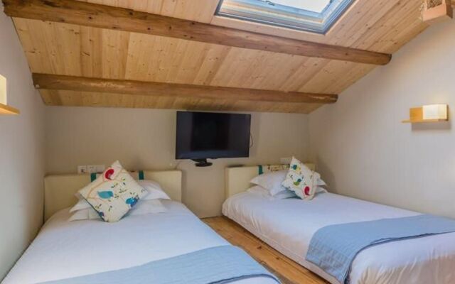 Floral Hotel Hangzhou Pupu