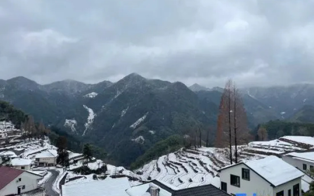 Hangzhou Linan Old Maple Tree Valley-view Hostel – Outside – Hangzhou