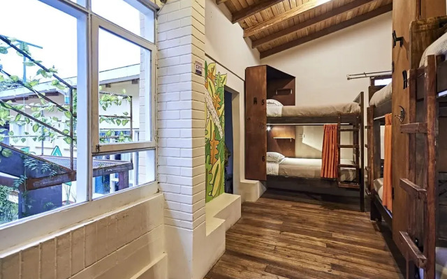 Secret Garden - Hostel