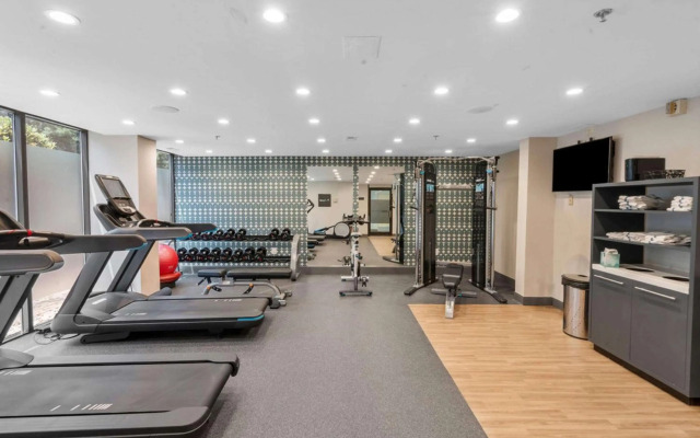 DoubleTree by Hilton South Charlotte Tyvola