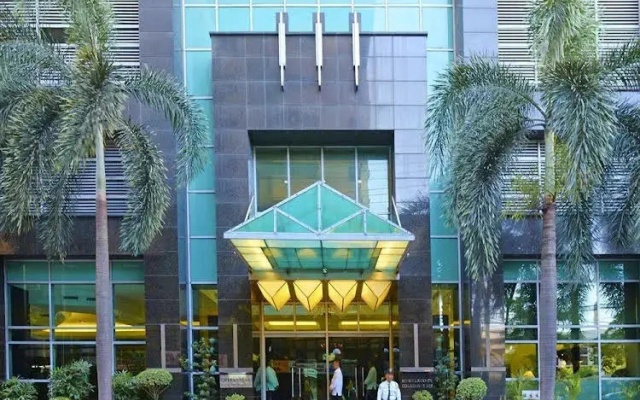 Q Residences