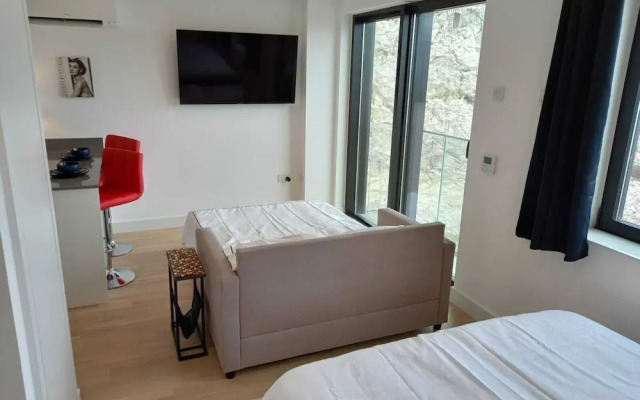 Stunning 1-bed Luxury Studio in Gibraltar