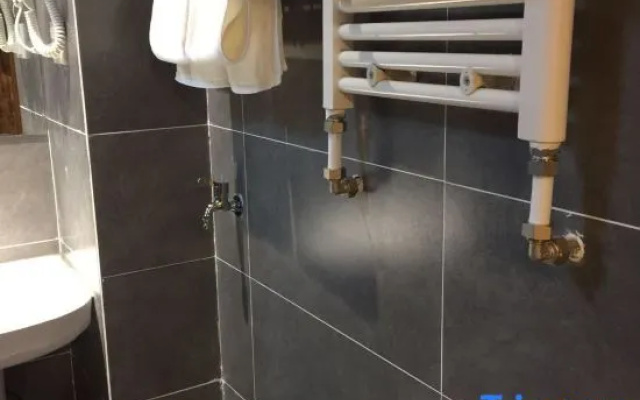 Lanzhou Shengda Apartment (Dongfanghong Plaza Subway Station)