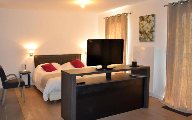 Gîtes LES Hauts DE Toulvern