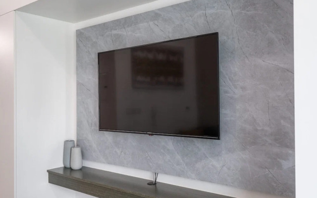 An Oasis in Bella Rose and Sleeps 2