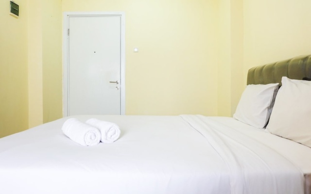 Minimalist Studio Green Pramuka Apartment – Guest Rooms – Jakarta