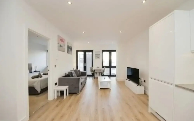Comfort 1 Bedroom Apartment in Central Solihull