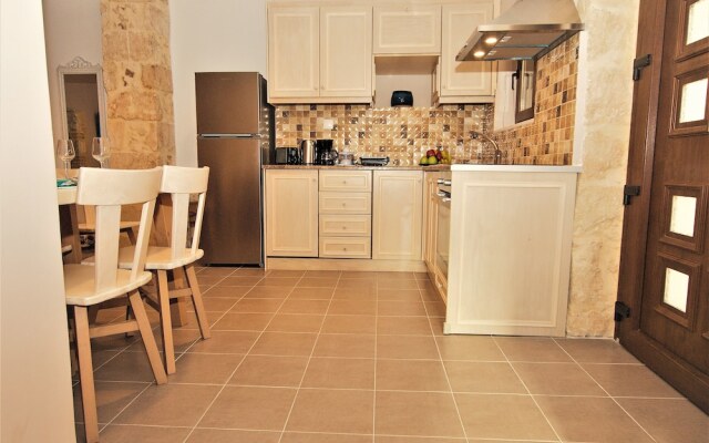 Ourania's Luxury Houses