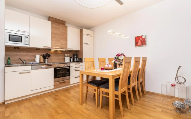 EnjoyTheAlps - SKI in-SKI out