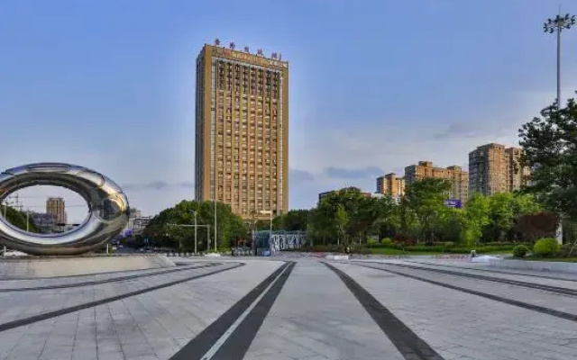 Longxi Apartment (Cangnan High-Speed Railway Station)