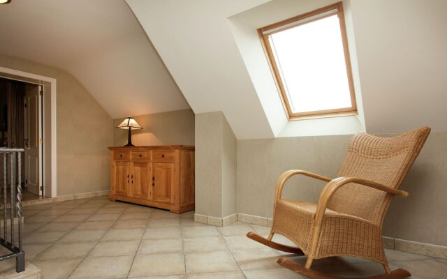 Holiday Home in Peer With Terrace