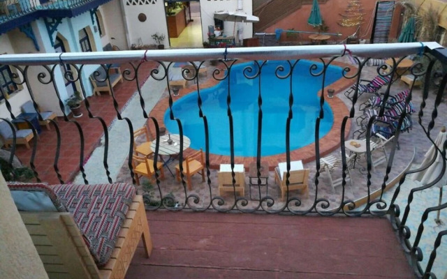 Monica Hotel