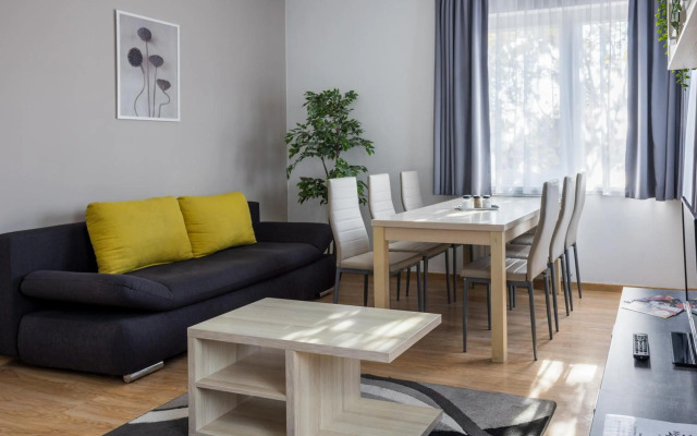 Maple Tree Apartments