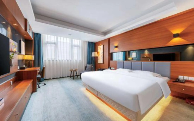 Xingguang Holiday Hotel (Zhengzhou Zijing East Street Metro Station)