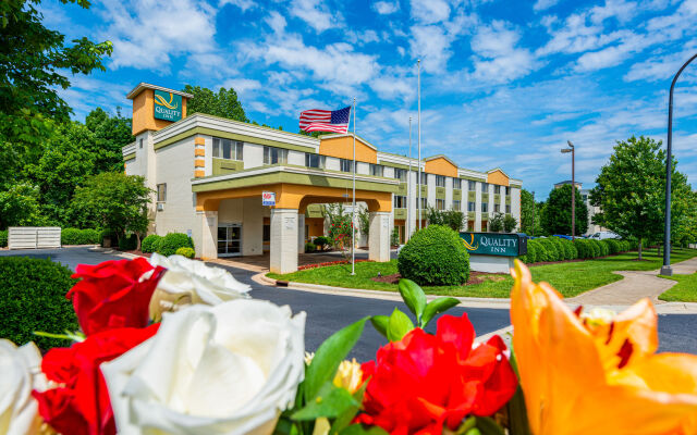 Comfort Suites Airport