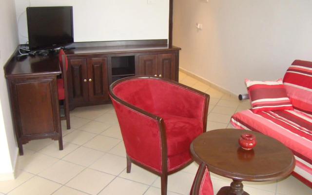 New Farah Hotel
