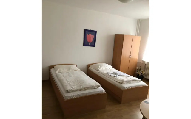 City Hotel-Garni